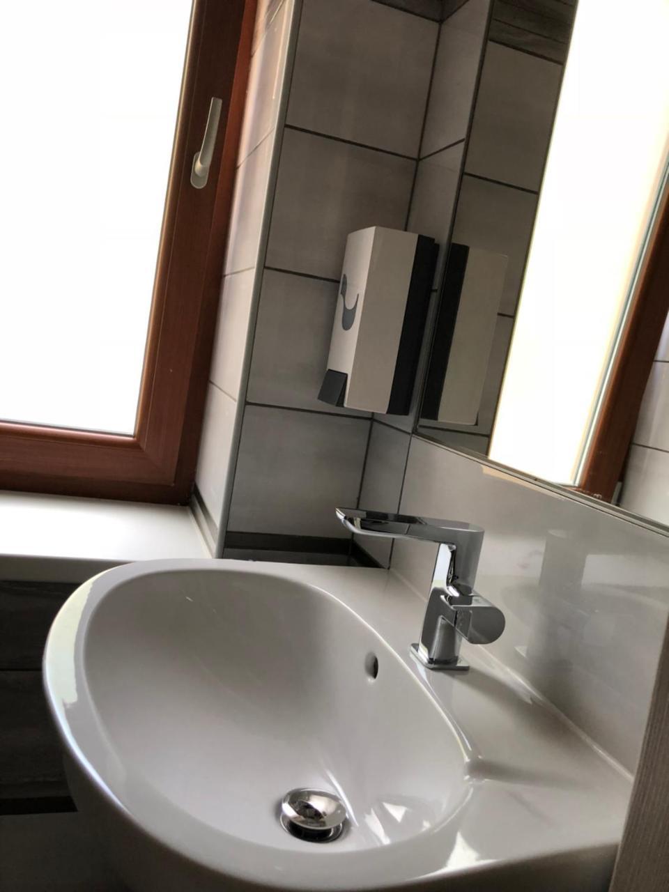 Tardosi Vendeghaz Hotel Miskolc Ngoại thất bức ảnh