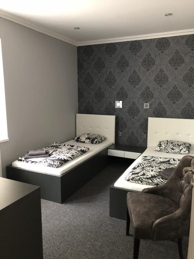 Tardosi Vendeghaz Hotel Miskolc Ngoại thất bức ảnh
