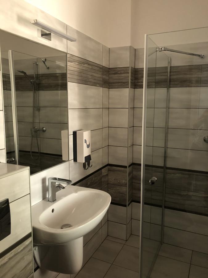 Tardosi Vendeghaz Hotel Miskolc Ngoại thất bức ảnh