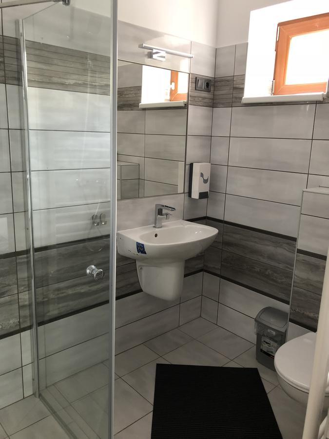 Tardosi Vendeghaz Hotel Miskolc Ngoại thất bức ảnh