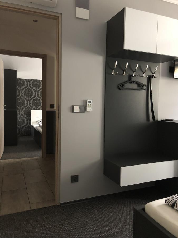 Tardosi Vendeghaz Hotel Miskolc Ngoại thất bức ảnh